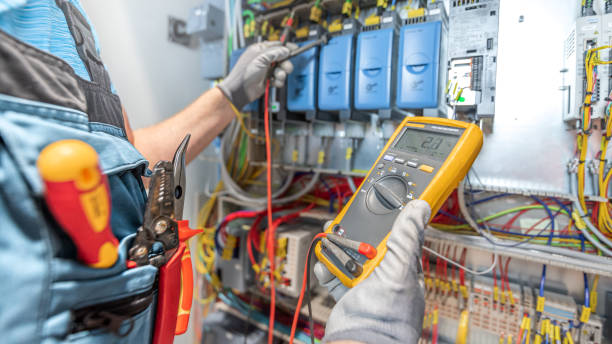 Best Electrical Contractors for Businesses  in Lorain, OH